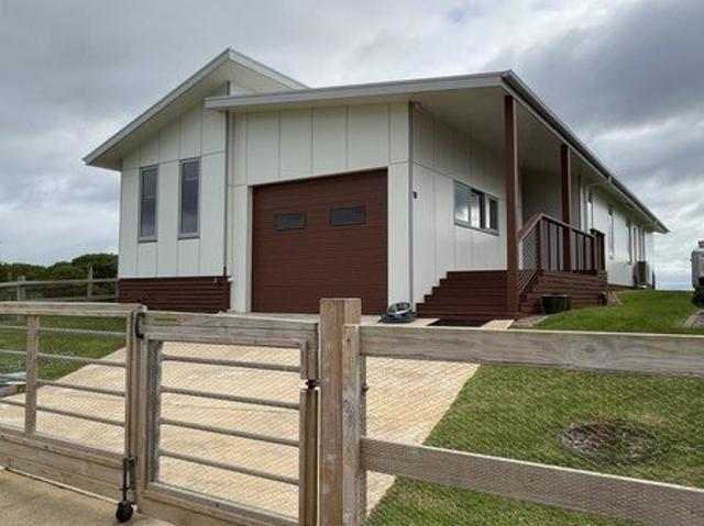House for rent in Peterborough, Victoria