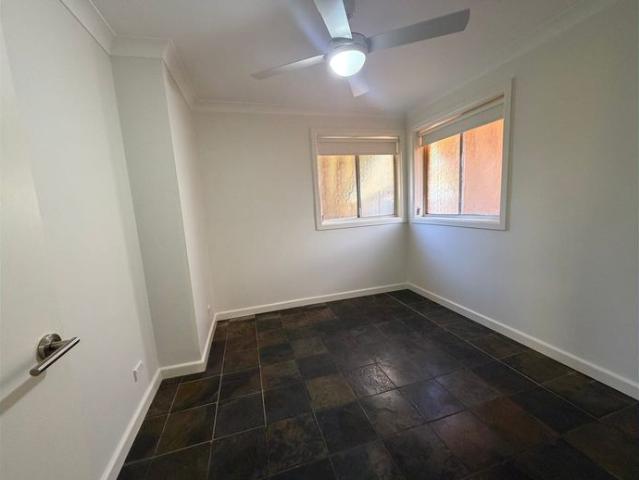Apartment for rent in Mannering Park, New South Wales