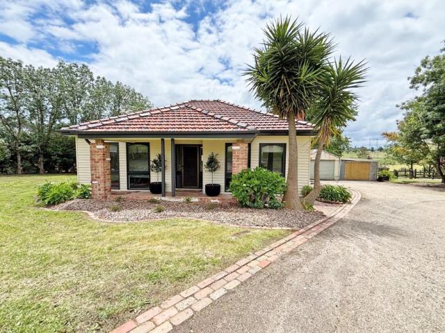House for rent in Bravington, Victoria