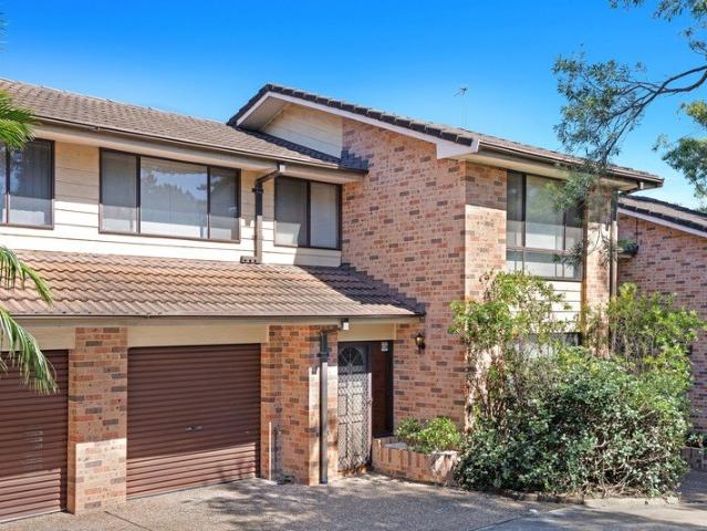 House for rent in Lake Heights, Wollongong City Council