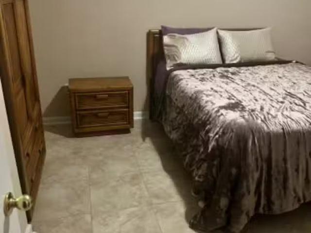 Condo for rent in Clinton