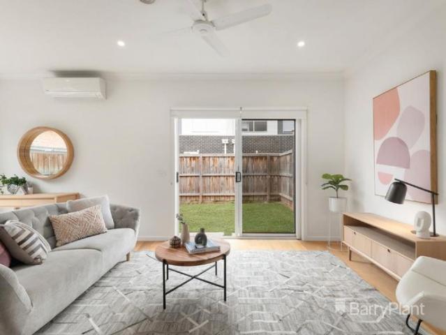 Townhouse for rent in Camerons Creek, Victoria