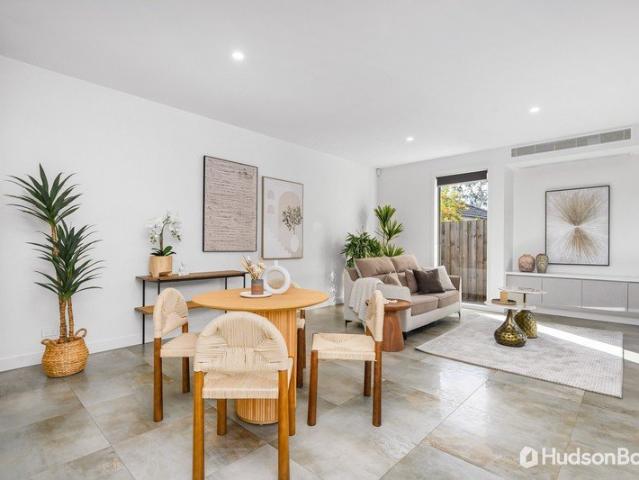 Townhouse for sale in Camerons Creek, Victoria