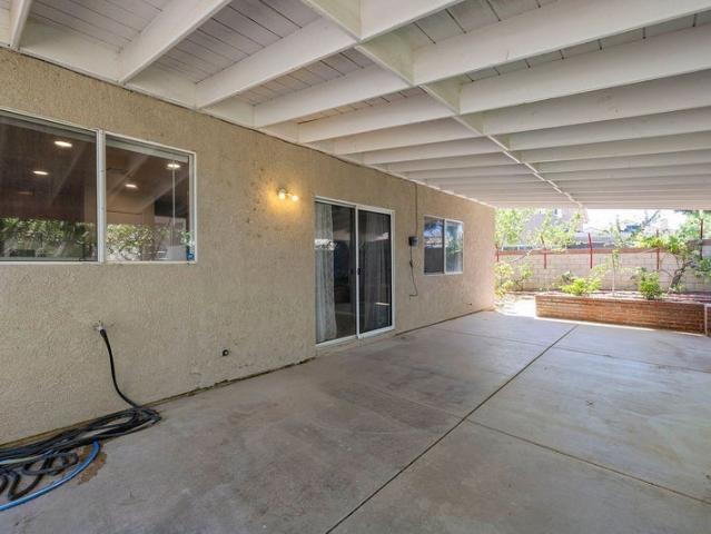 Room for rent in Lancaster, California