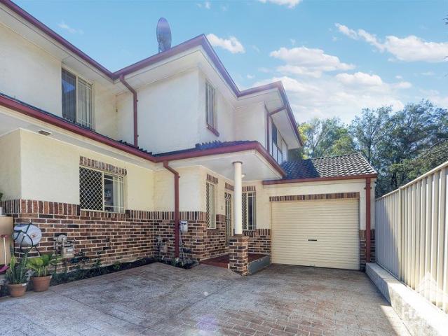 Townhouse for sale in Sydney, New South Wales
