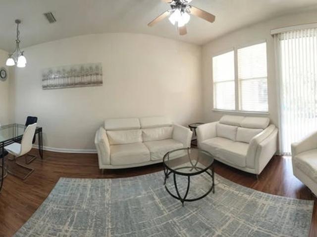 Room for rent in Love Grove Farms, Jacksonville