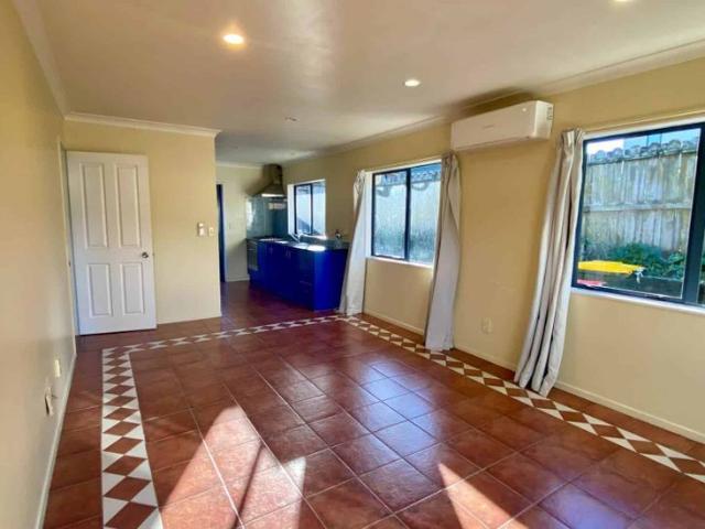 Townhouse for rent in Golflands, Howick
