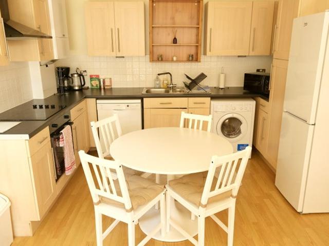 Apartment for rent in Fulham, Walham Green