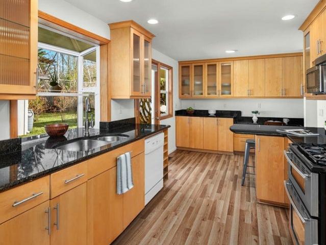 Room for rent in Bellevue, Washington