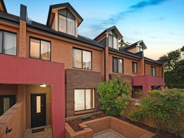 Townhouse for sale in Oatlands, Sydney