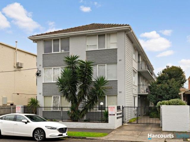 Apartment for sale in Balaclava