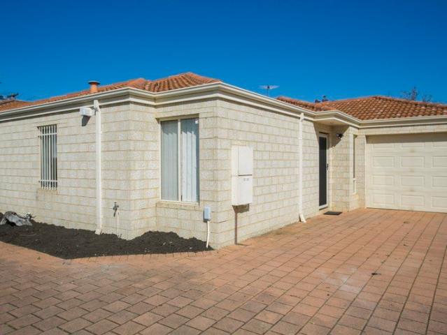 Villa for rent in Midvale, City of Swan