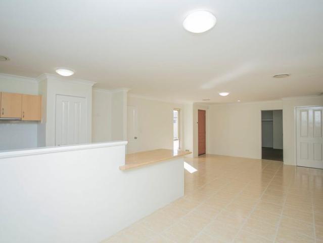 House for rent in Midvale, City of Swan