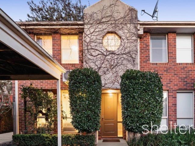 Townhouse for sale in Camerons Creek, Victoria