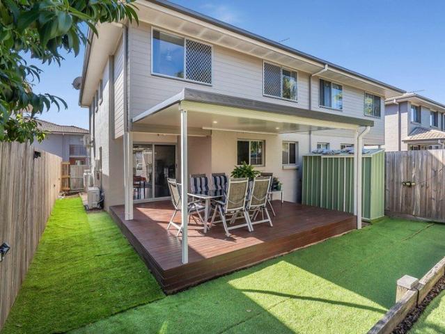 Townhouse for sale in Toombul, Queensland