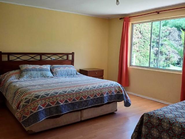 Quillón, Vende Hermosa Casa con Piscina 831