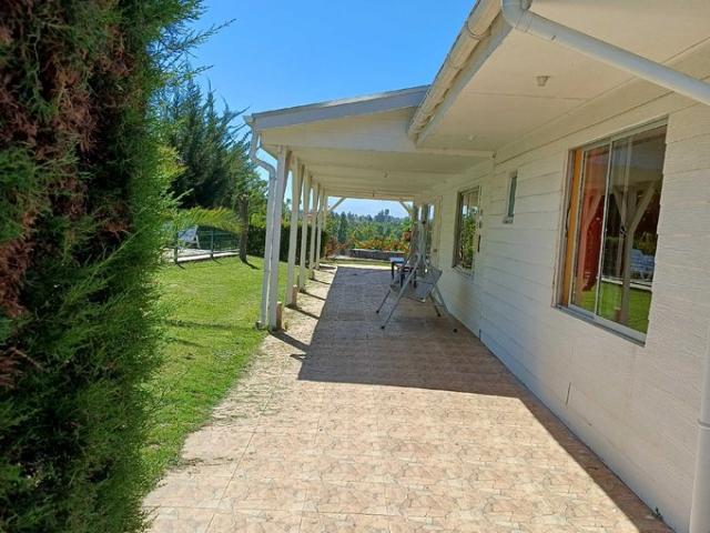 Quillón, Vende Hermosa Casa con Piscina 831