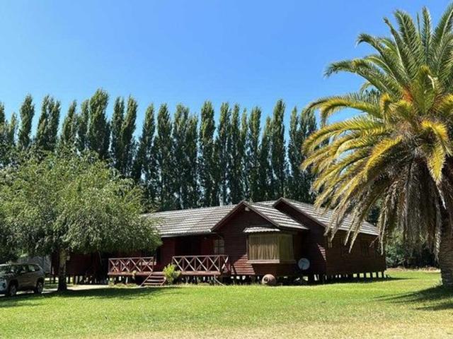 Quillón, Vende hermosa casa con piscina 830