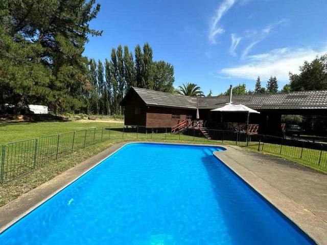 Quillón, Vende hermosa casa con piscina 830