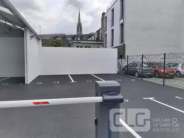 Garage location à Quimper, Bretagne