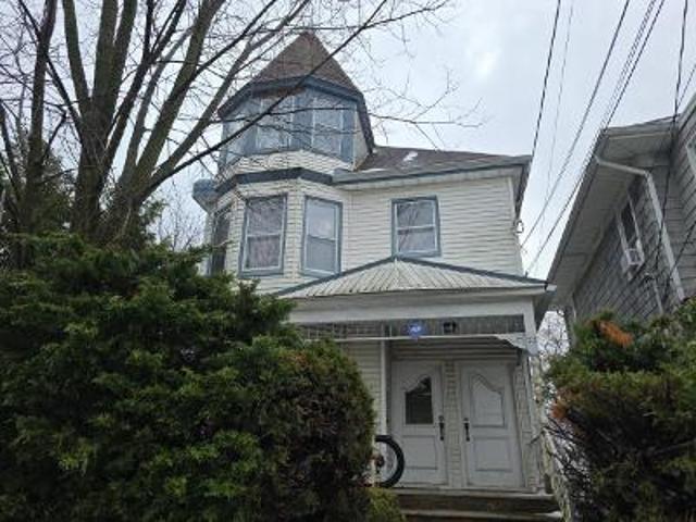 House for sale in Hudson, New Jersey