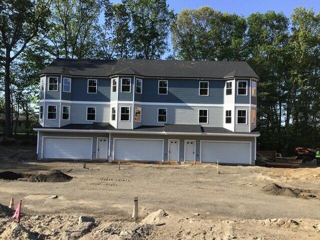 Condo for sale in Holbrook, Massachusetts