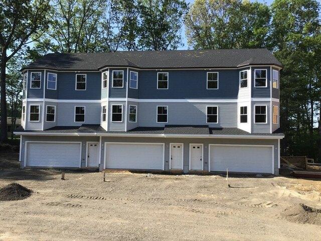 Condo for sale in Holbrook, Massachusetts