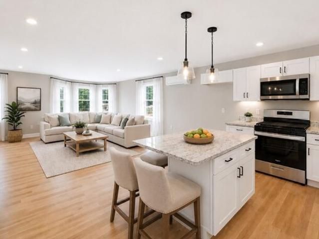 Condo for sale in Holbrook, Massachusetts