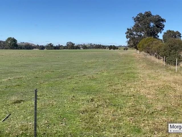 Cottage for sale in Williams, Western Australia