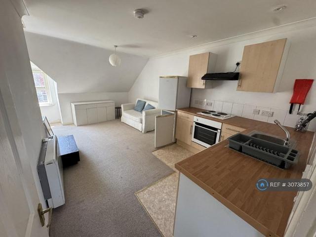Apartment for rent in Portsea, Portsmouth