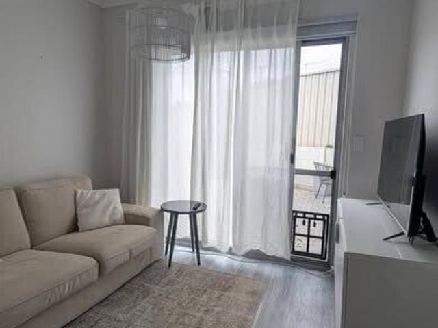 Room for rent in Quinns Rocks, Western Australia