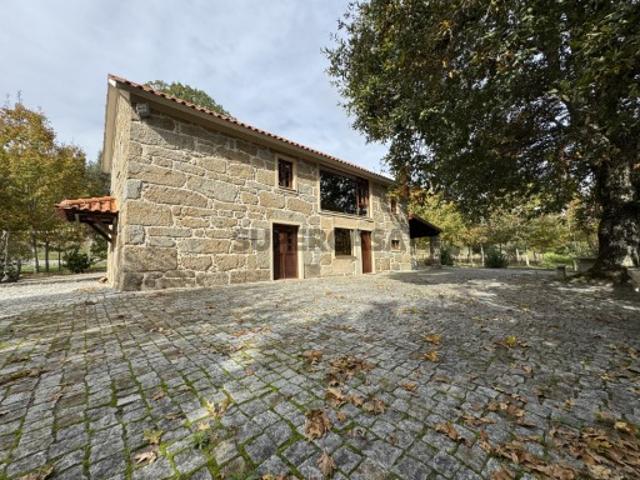 Casa venda em Molelos, Tondela