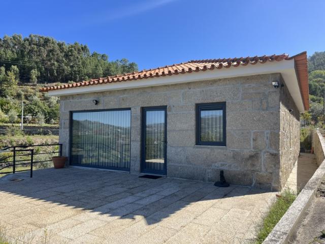 Quinta venda em Oliveira Do Douro, Viseu