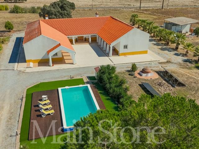 Quinta venda em Montemor-o-novo, Évora