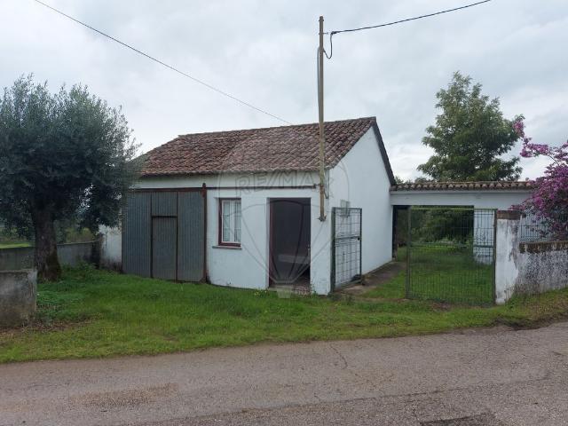 Quinta venda em Engarnais Fundeiros, Abrantes