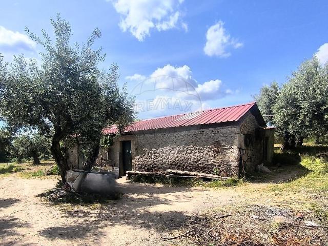 Quinta venda em Póvoa de Atalaia e Atalaia do Campo, Fundão