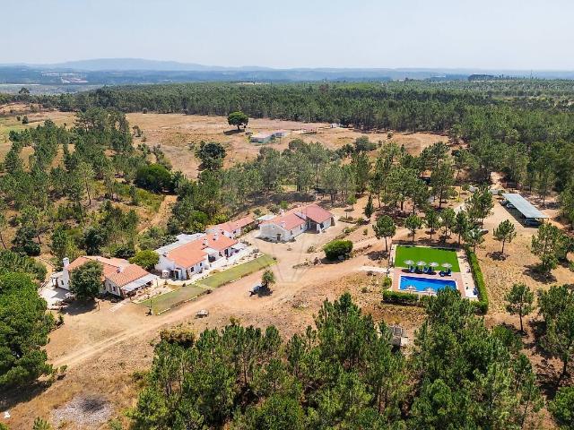 Quinta venda em Pederneiras, Odemira