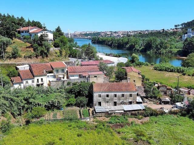Quinta venda em Santa Clara e Castelo Viegas, Coimbra