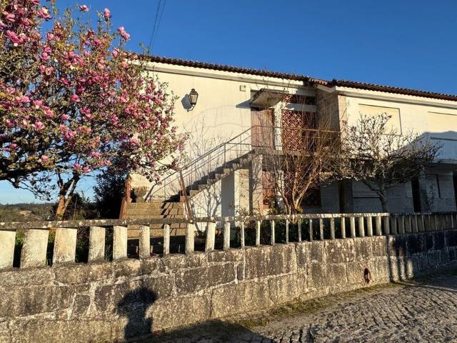 Quinta venda em Couto Do Mosteiro, Viseu