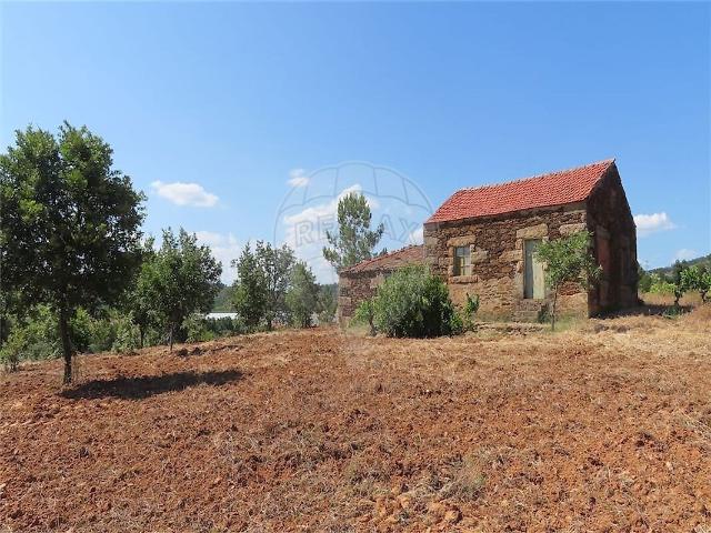 Quinta venda em Vale de Prazeres e Mata da Rainha, Fundão