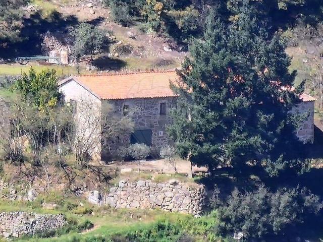 Quinta venda em Várzea de Abrunhais, Lamego