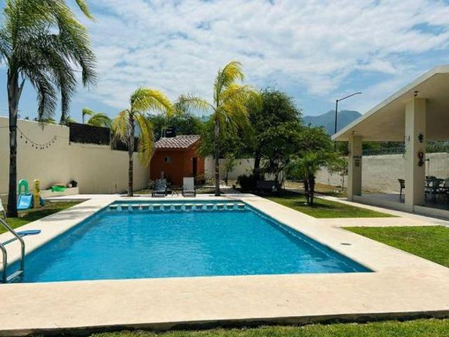 Quinta en venta en Salinas Victoria, Nuevo León