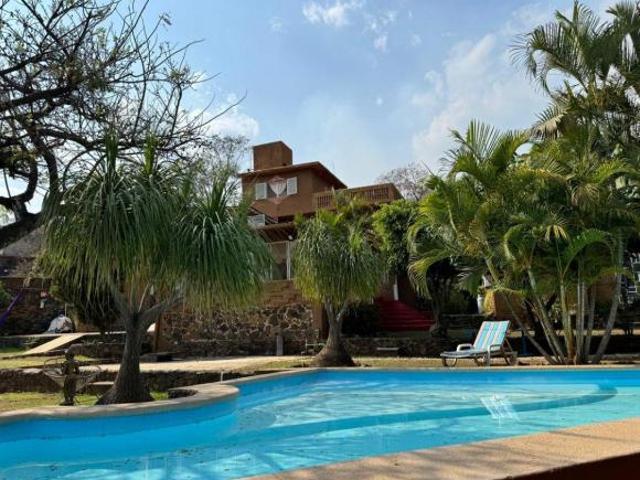QUINTA CENTRO HOLISTICO AMATLAN TEPOZTLAN MORELOS ACTIVA