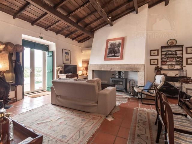 Vivenda venda em Bacelo e Senhora da Saúde, Évora