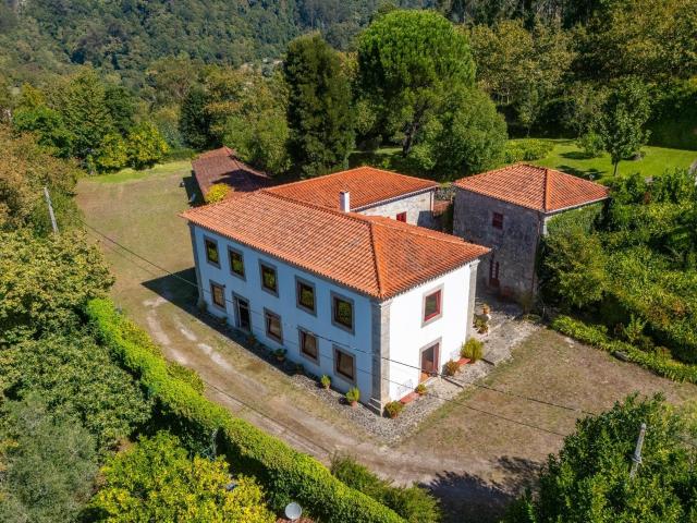Vivenda venda em Jolda (Madalena) e Rio Cabrão, Arcos de Valdevez