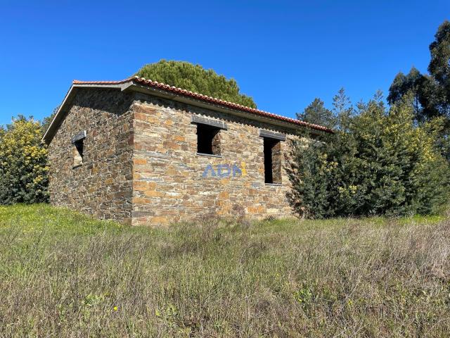 Quinta venda em Cebolais de Cima e Retaxo, Castelo Branco