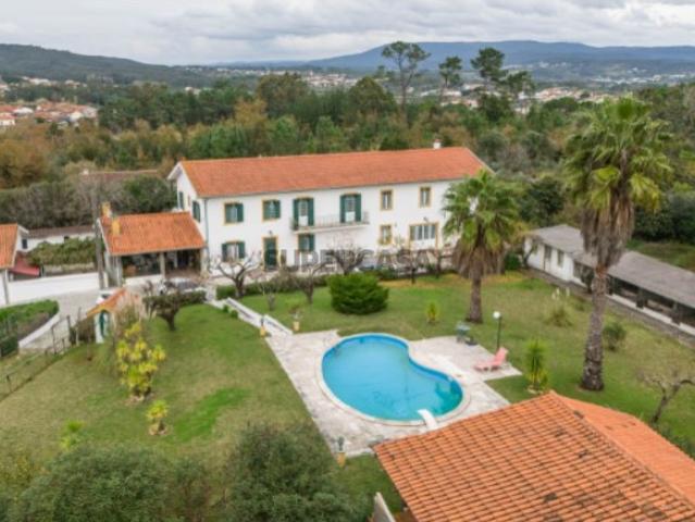 Casa venda em Coimbrã, Botão
