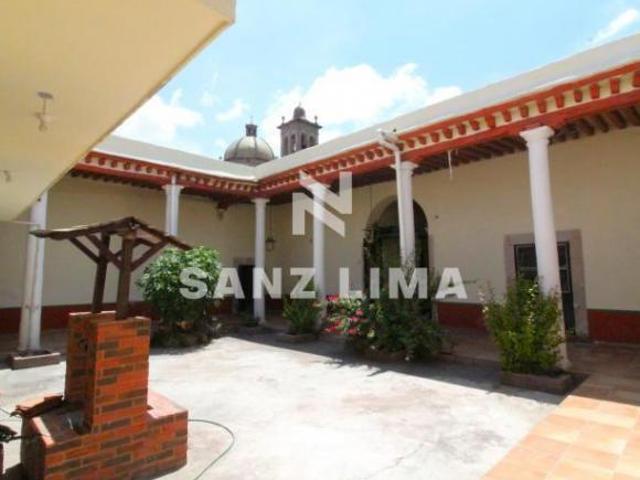 QUINTA CUITZEO: BELLA PROPIEDAD COLONIAL EN JARDIN PRINCIPAL, PARA USO COMERCIAL