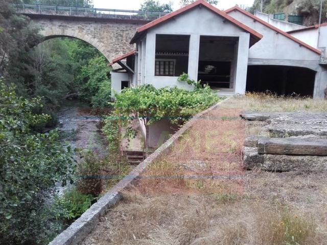 Quinta venda em Sopé de São Pedro, Castelo De Paiva