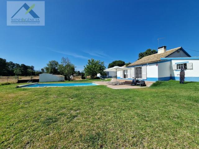 Quinta venda em Azeitão (São Lourenço e São Simão), Setúbal